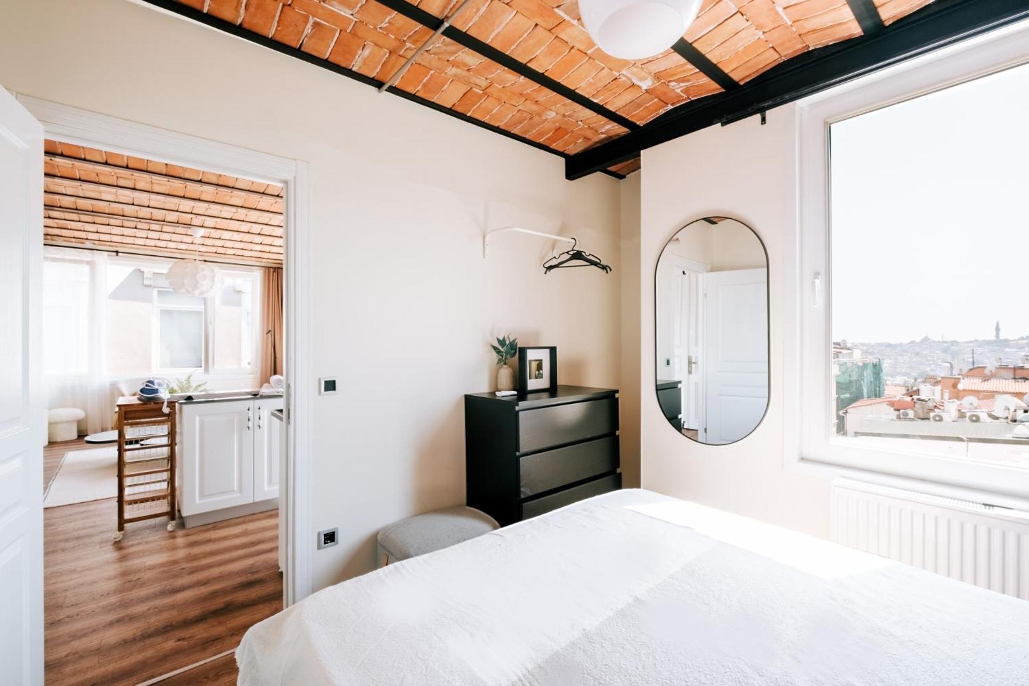Апартаменты Flat W City View Near Galata Tower In Istiklal Ave Стамбул Экстерьер фото